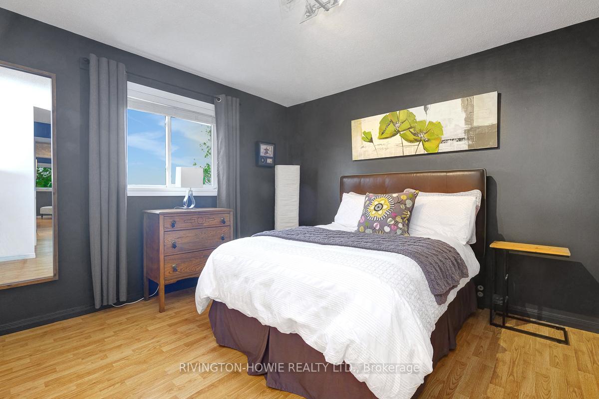 Photo 29 of 40 Rowe Drive, Ottawa, Kanata - Katimavik — HOMEH