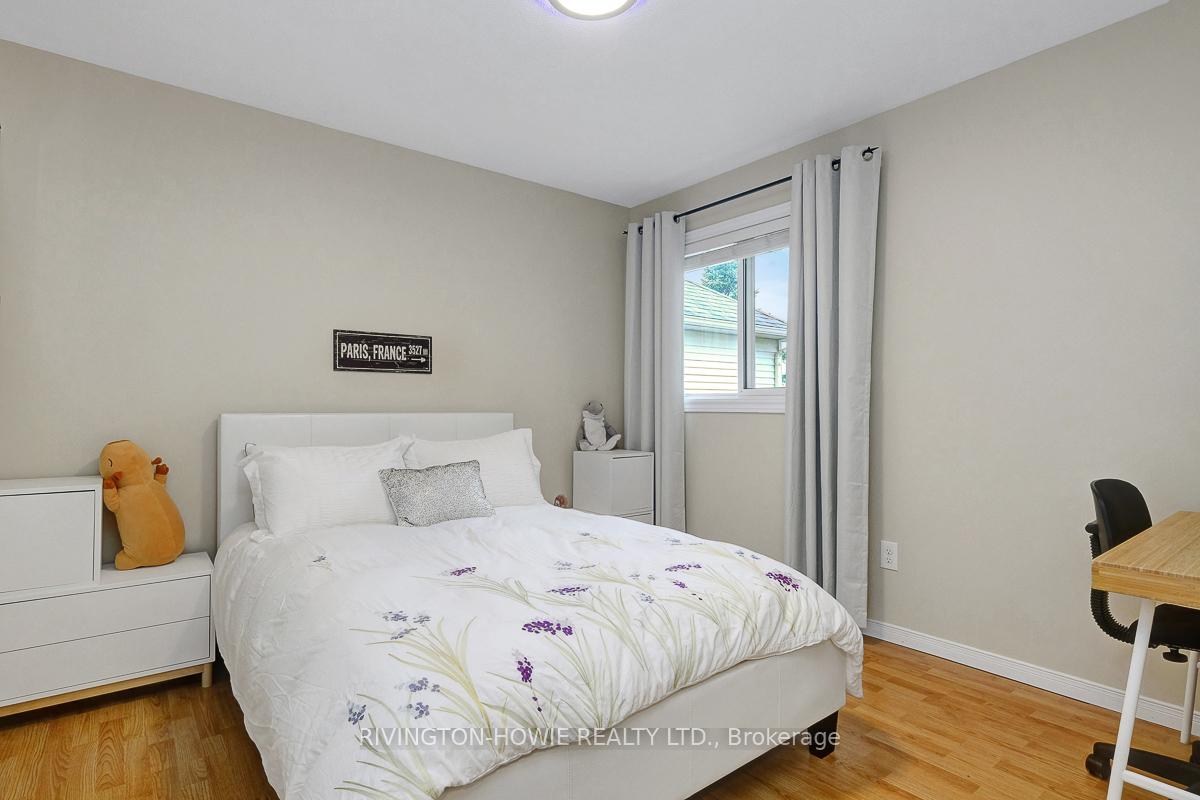 Photo 32 of 40 Rowe Drive, Ottawa, Kanata - Katimavik — HOMEH