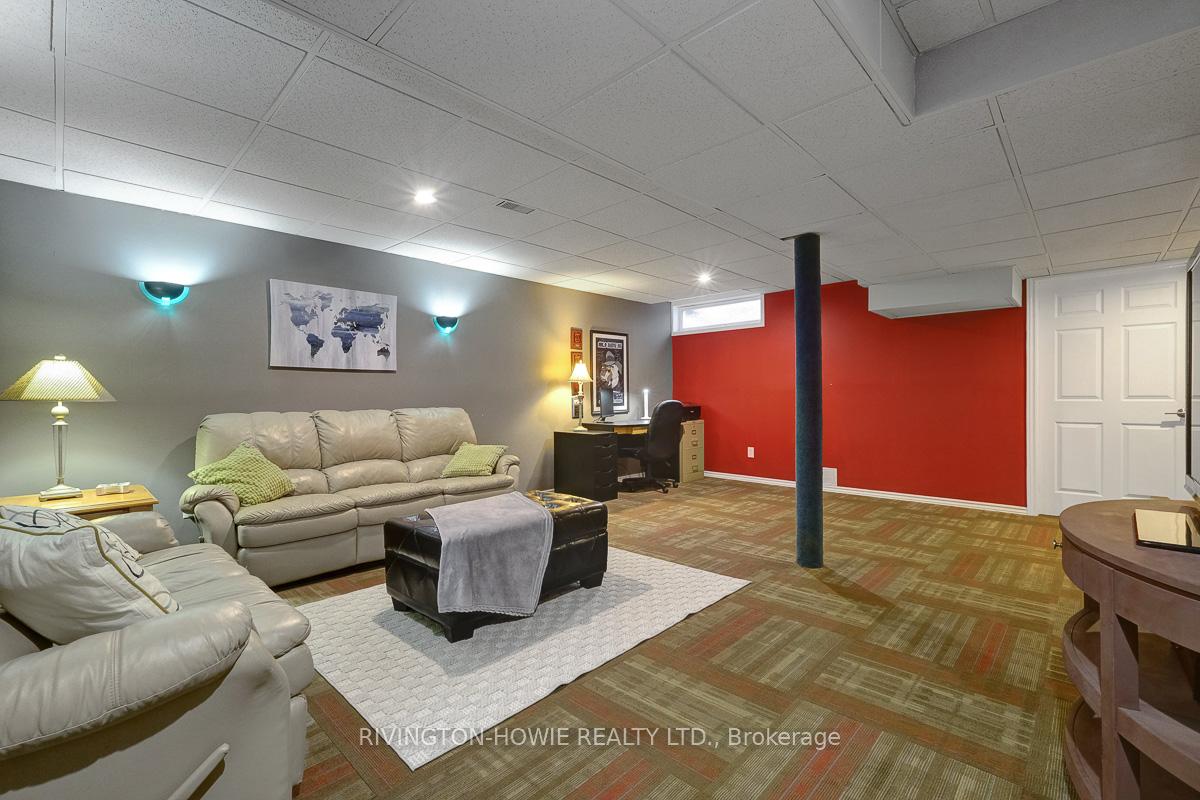 Photo 34 of 40 Rowe Drive, Ottawa, Kanata - Katimavik — HOMEH