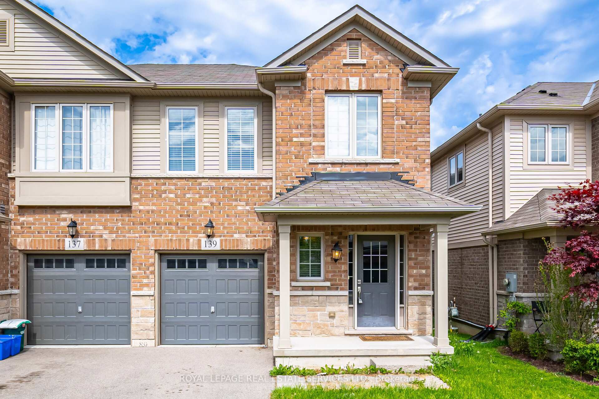 Front of 139 Echovalley Drive