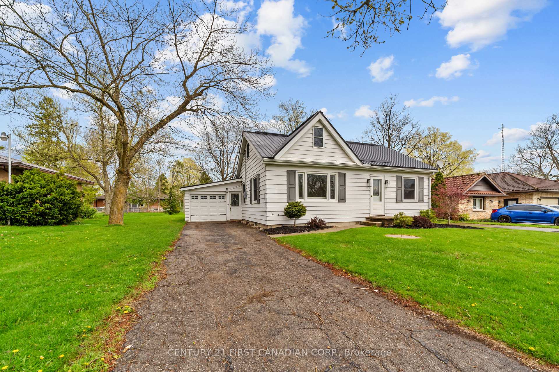 Photo 1 of 24342 Poplar Hill Road, Middlesex Centre, Poplar Hill — HOMEH
