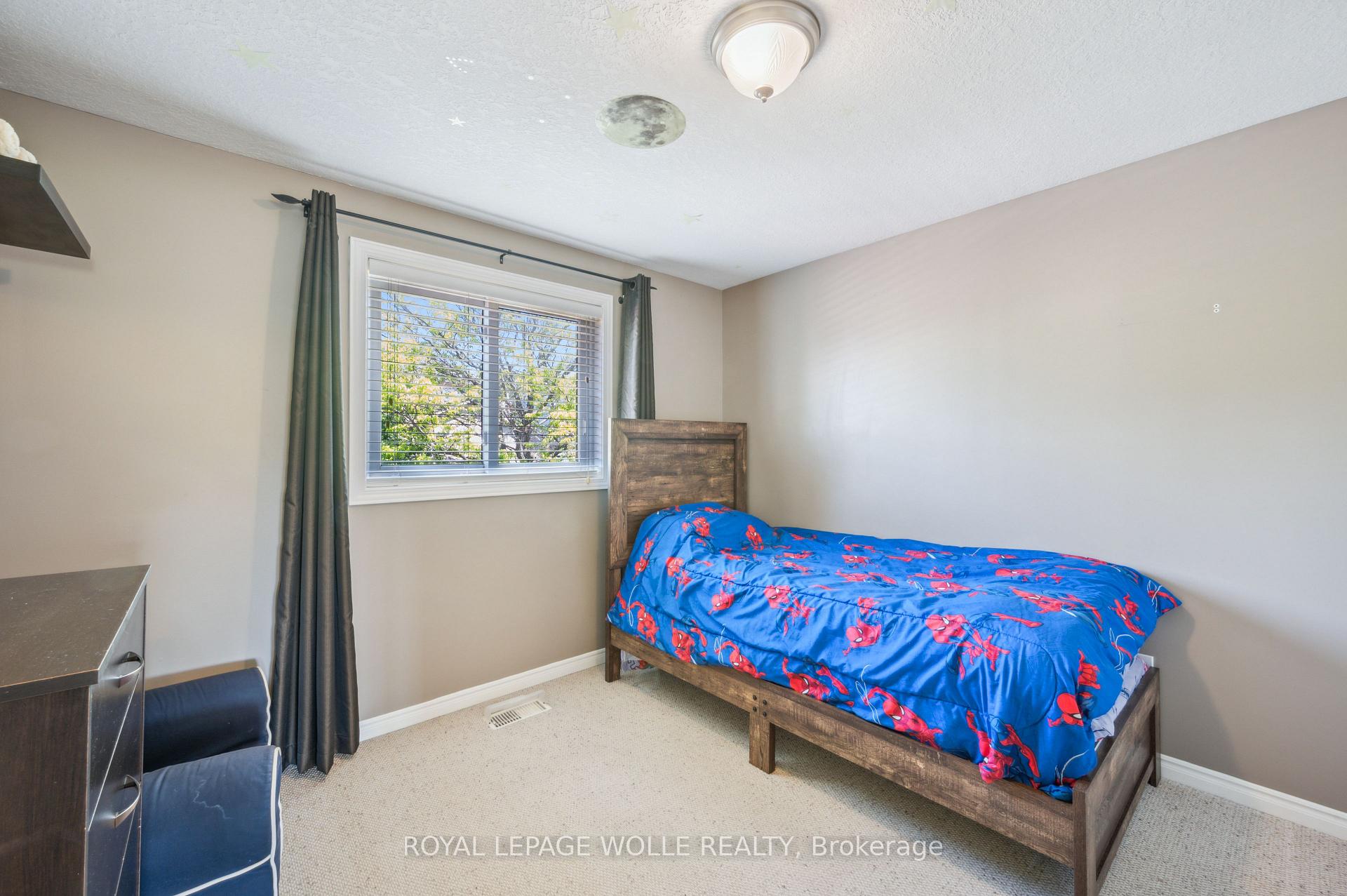 Photo 20 of 904 Rush Meadow Court, Kitchener — HOMEH
