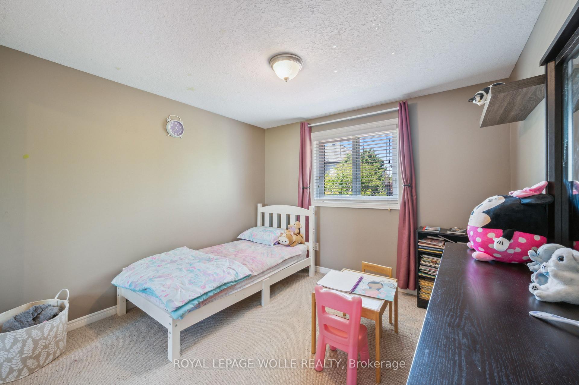 Photo 22 of 904 Rush Meadow Court, Kitchener — HOMEH