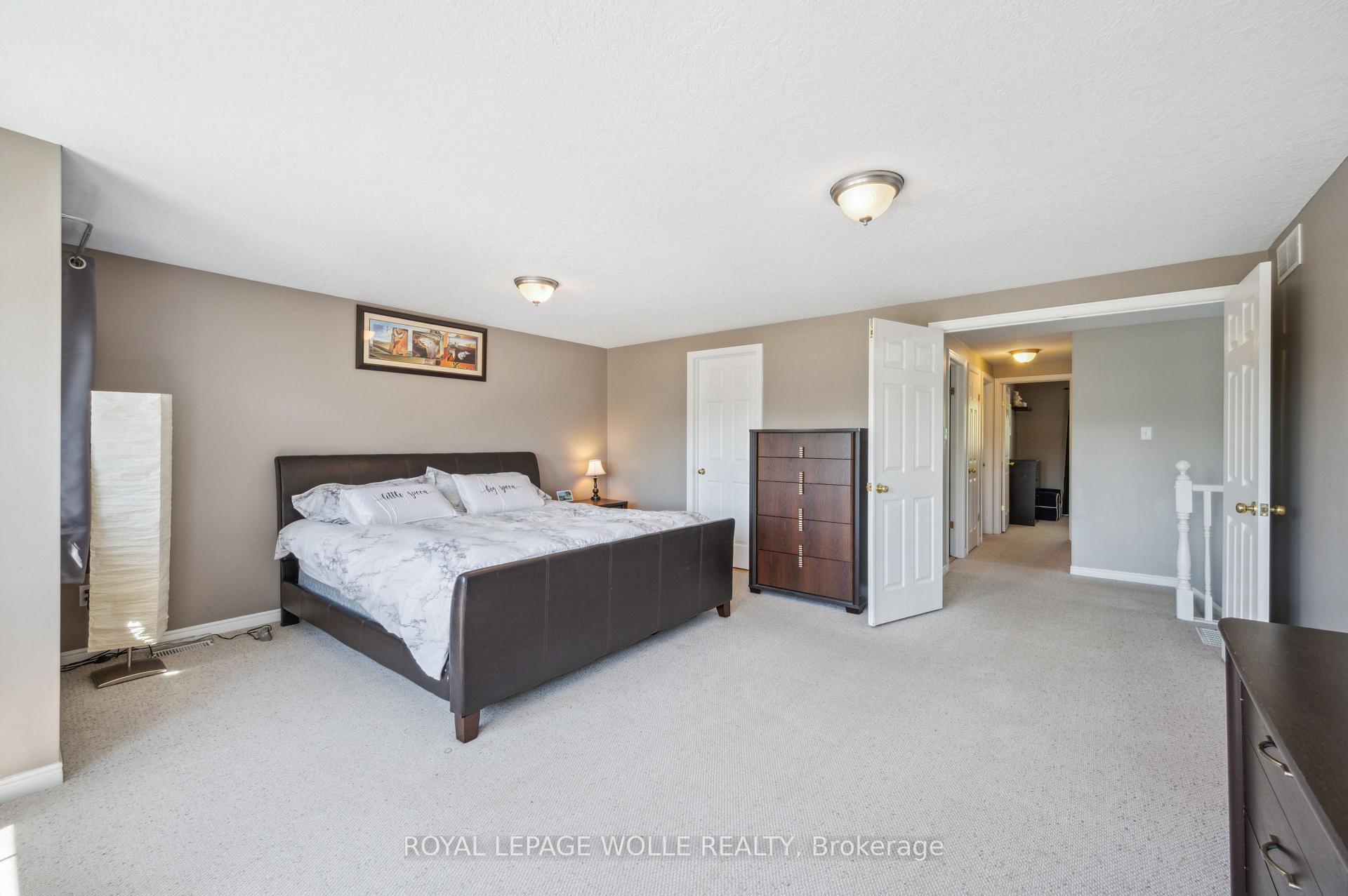 Photo 26 of 904 Rush Meadow Court, Kitchener — HOMEH