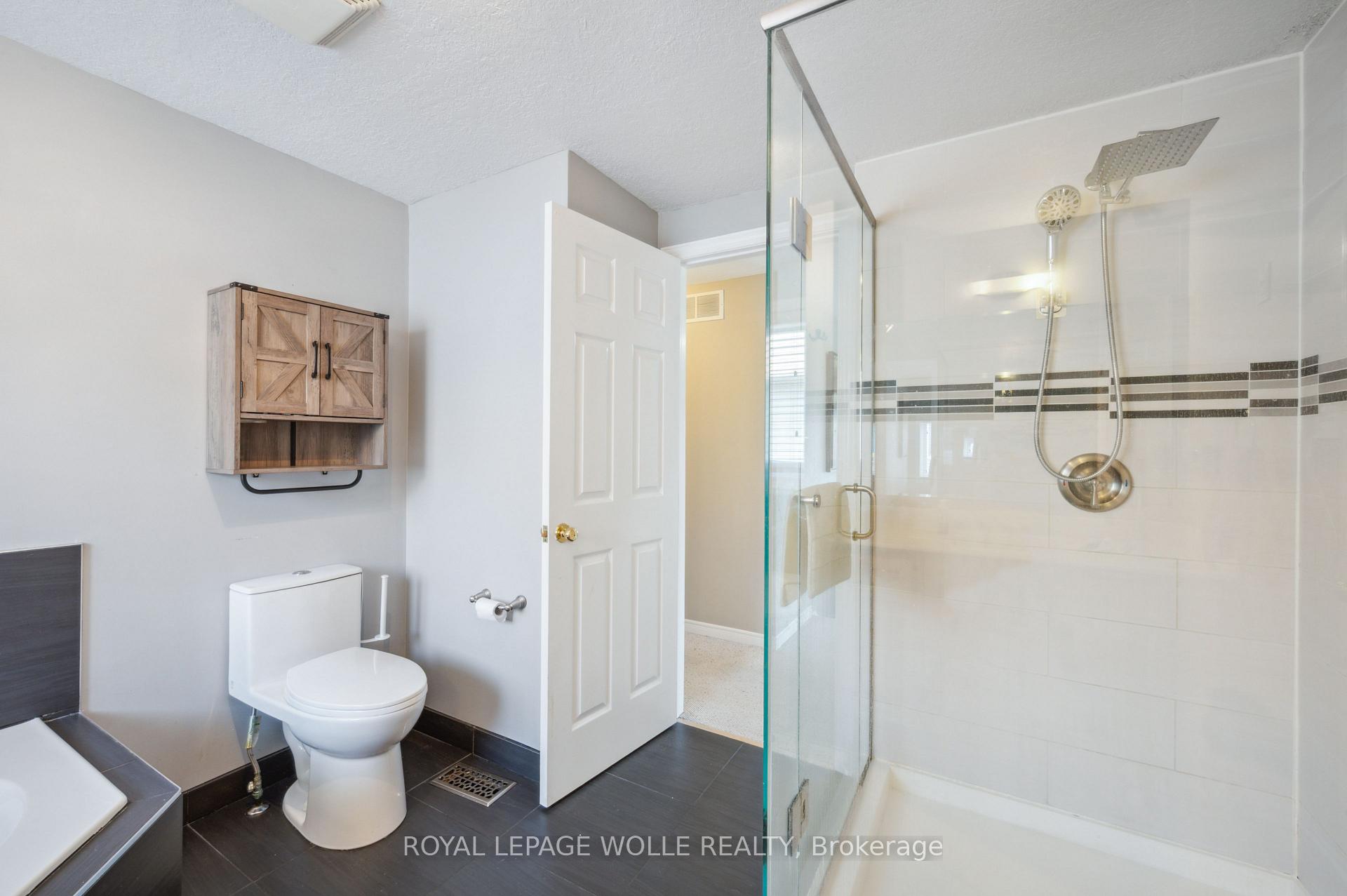 Photo 28 of 904 Rush Meadow Court, Kitchener — HOMEH