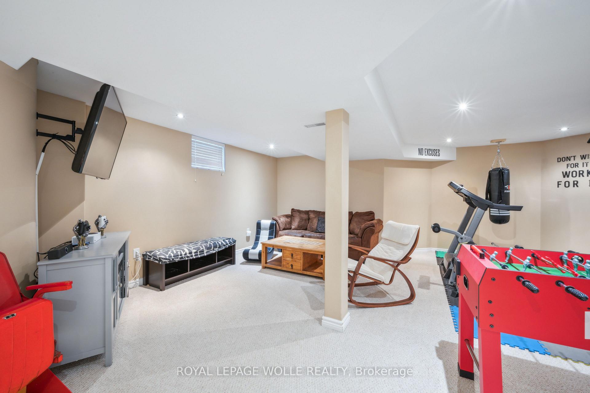 Photo 29 of 904 Rush Meadow Court, Kitchener — HOMEH