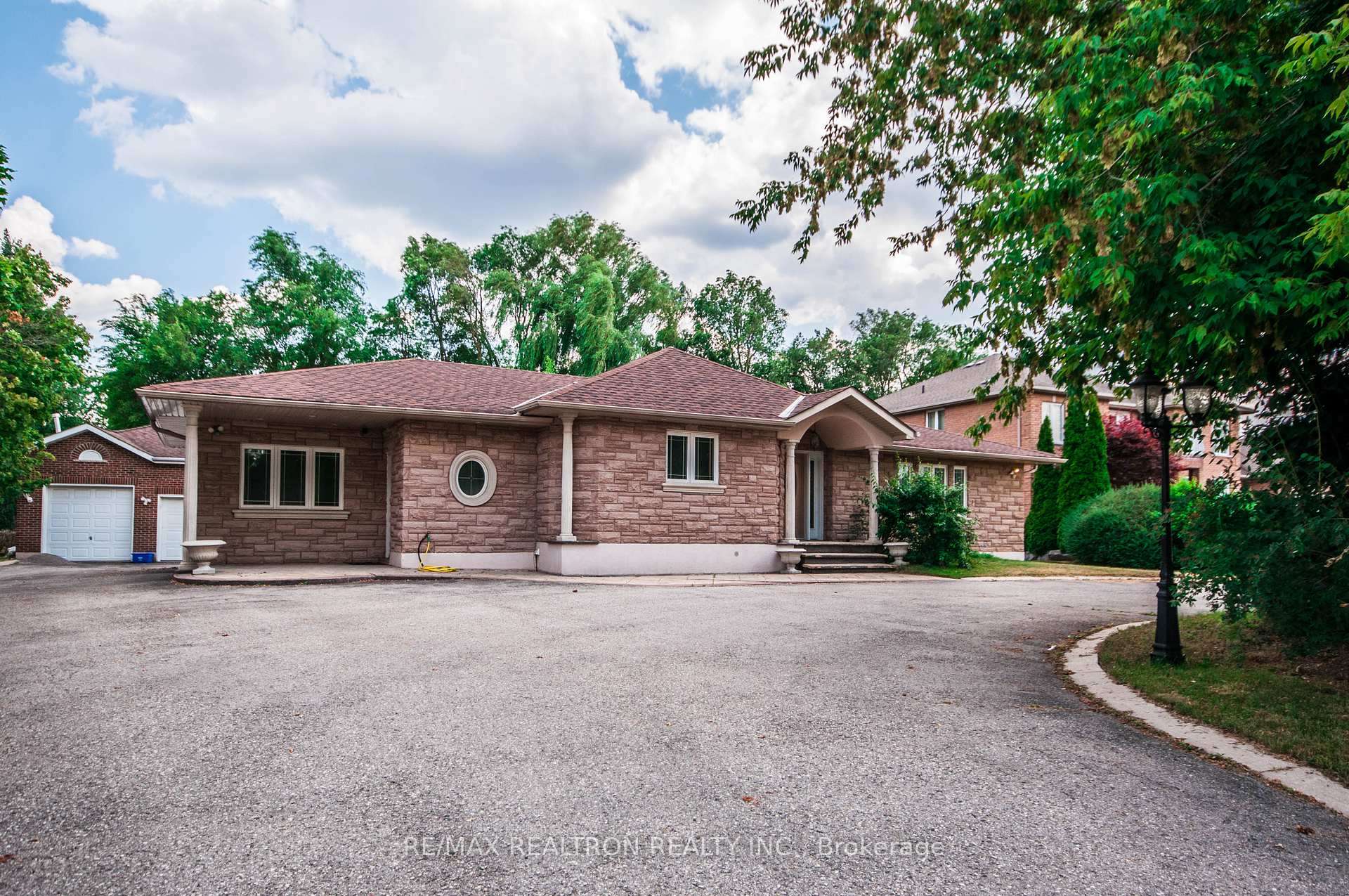 Photo 1 of 85 Lee Avenue, Markham, Milliken Mills East — HOMEH