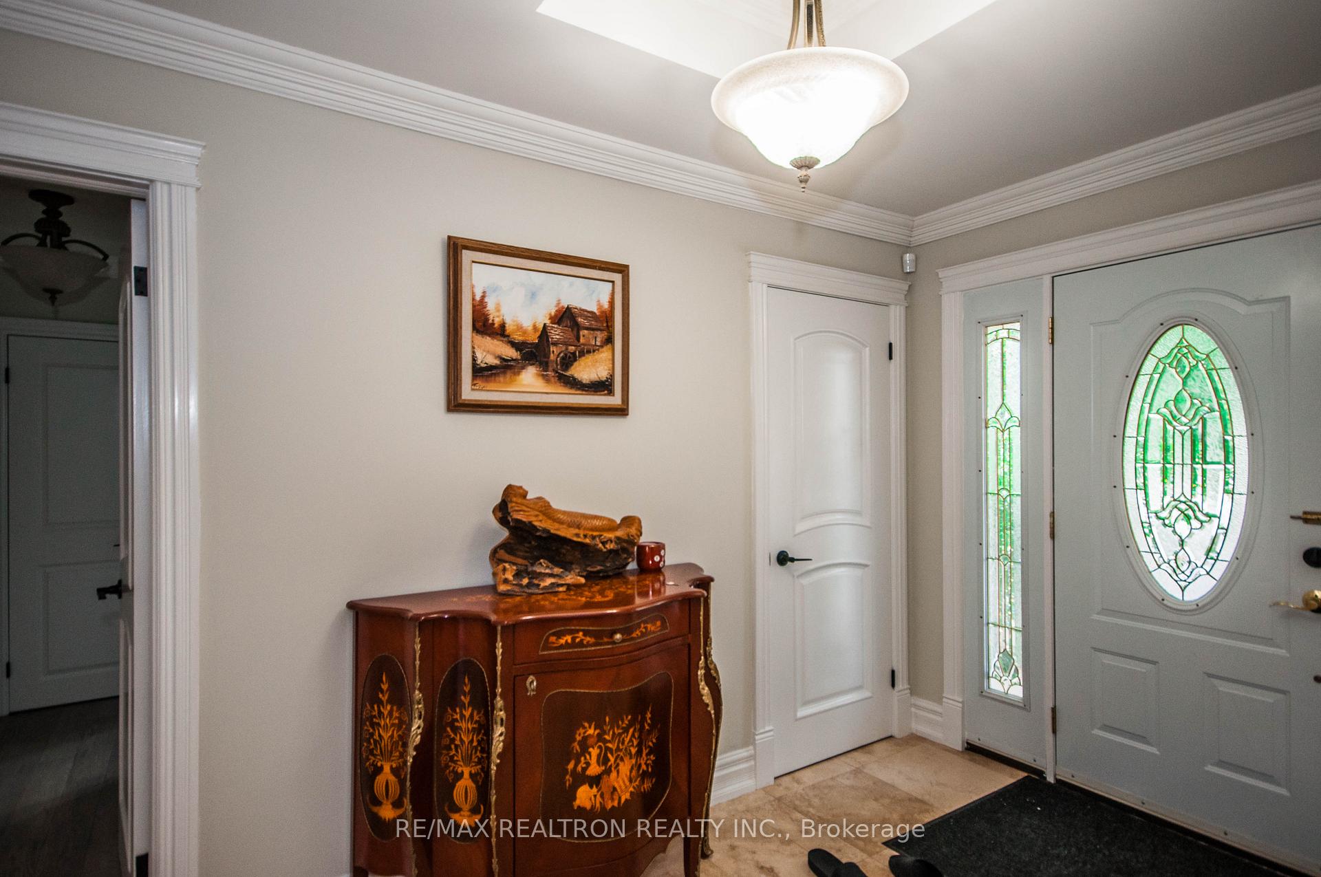 Photo 4 of 85 Lee Avenue, Markham, Milliken Mills East — HOMEH