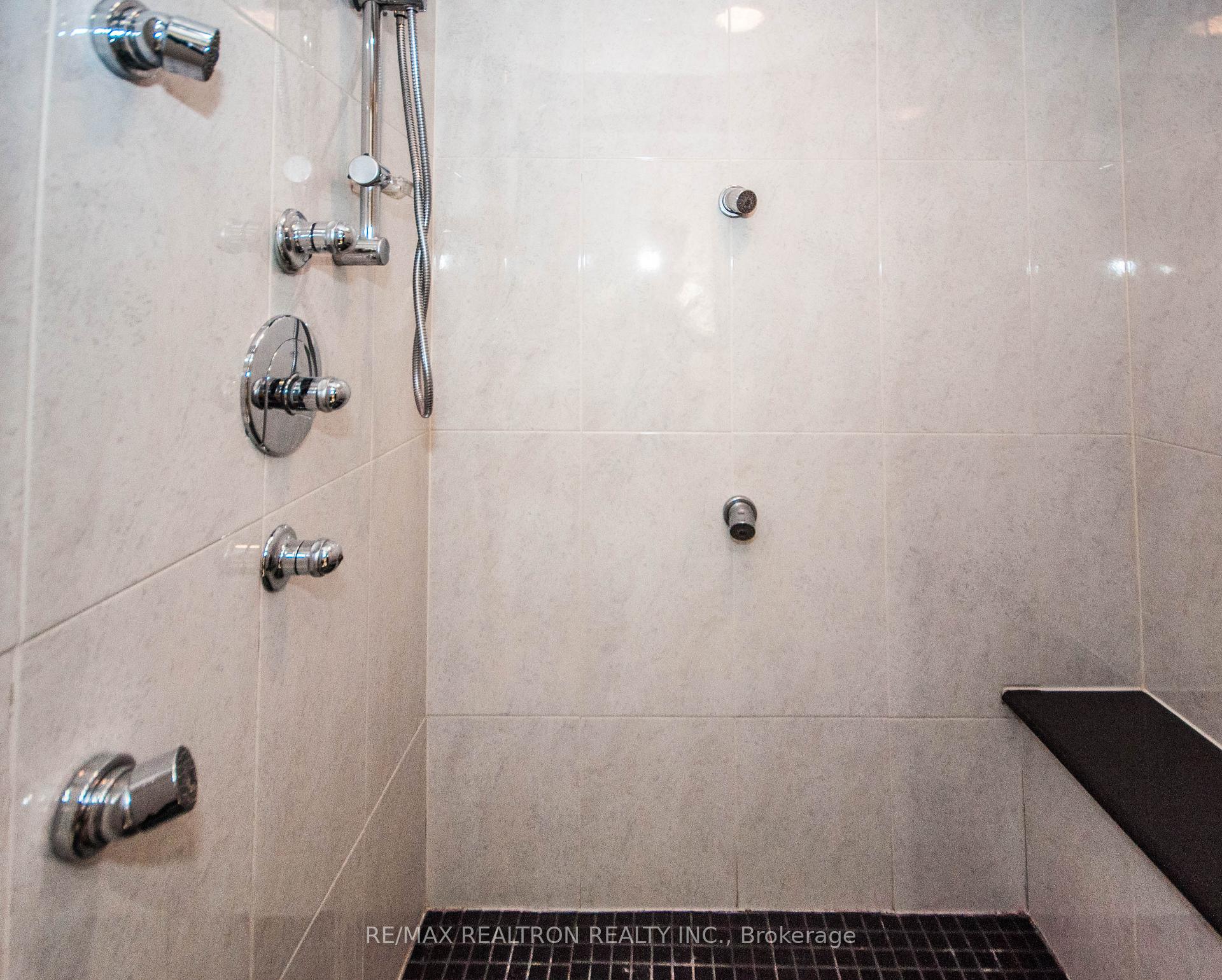 Photo 7 of 85 Lee Avenue, Markham, Milliken Mills East — HOMEH