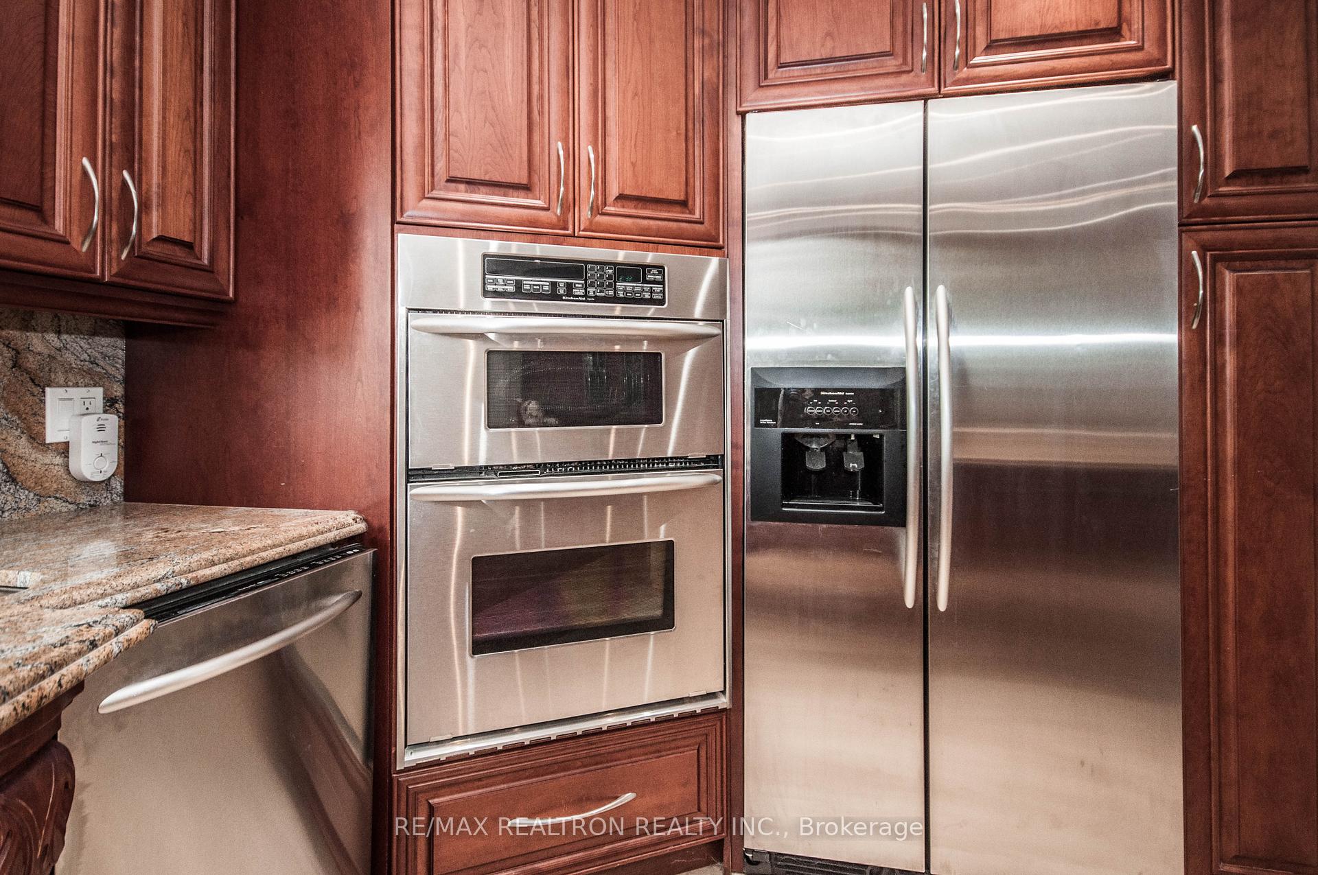 Photo 9 of 85 Lee Avenue, Markham, Milliken Mills East — HOMEH