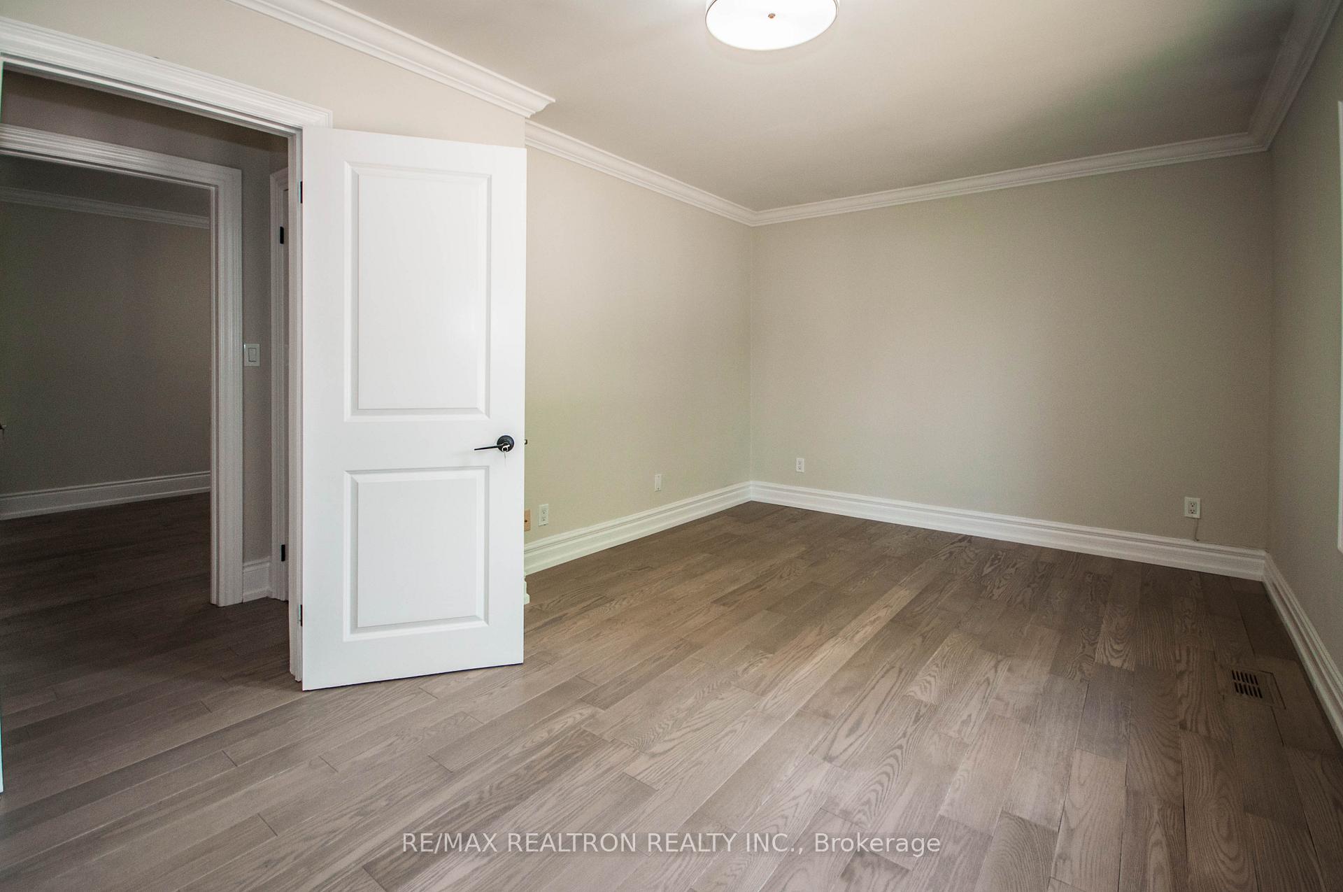 Photo 17 of 85 Lee Avenue, Markham, Milliken Mills East — HOMEH
