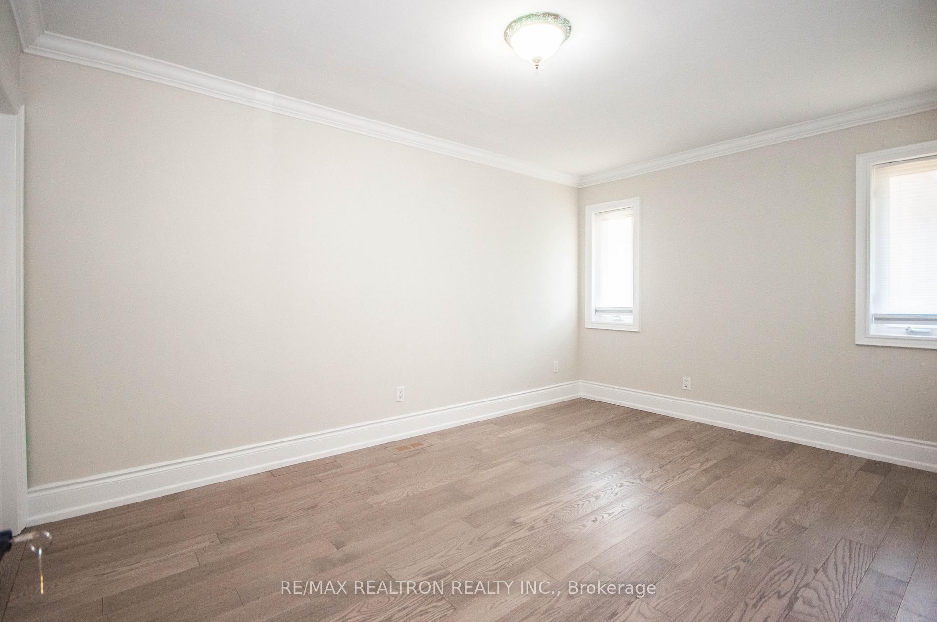 Photo 18 of 85 Lee Avenue, Markham, Milliken Mills East — HOMEH