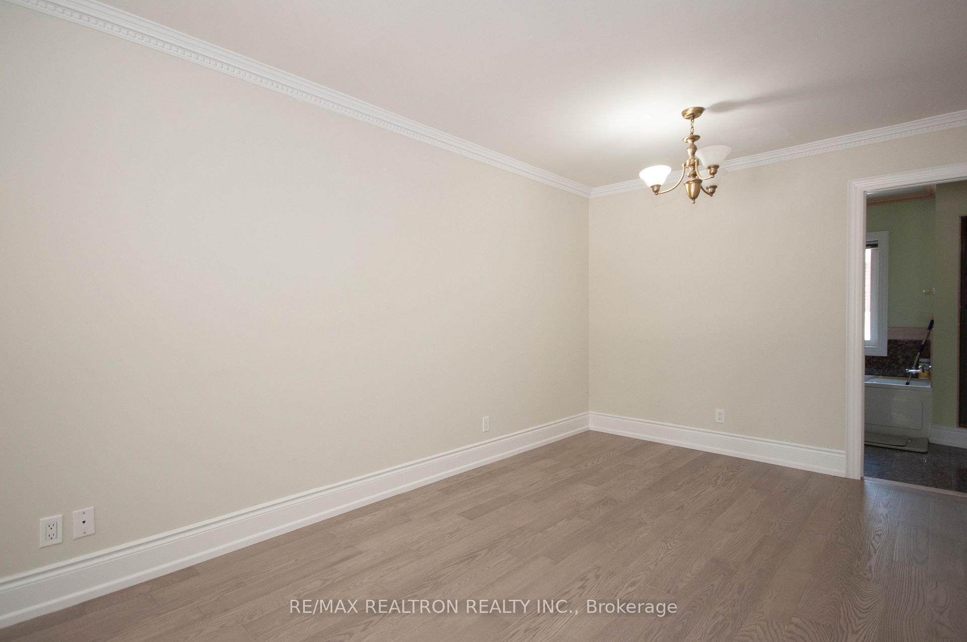 Photo 22 of 85 Lee Avenue, Markham, Milliken Mills East — HOMEH