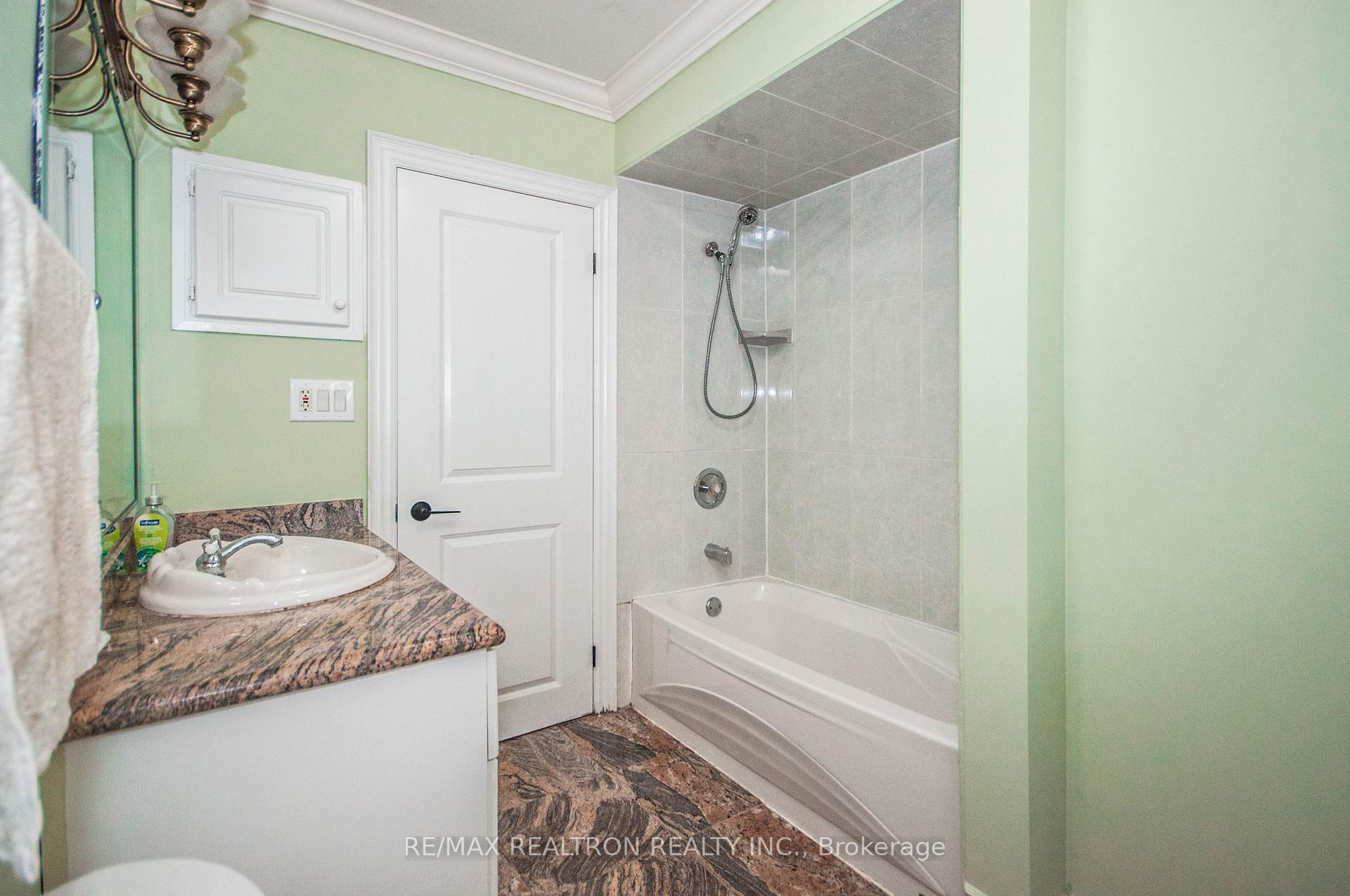 Photo 23 of 85 Lee Avenue, Markham, Milliken Mills East — HOMEH