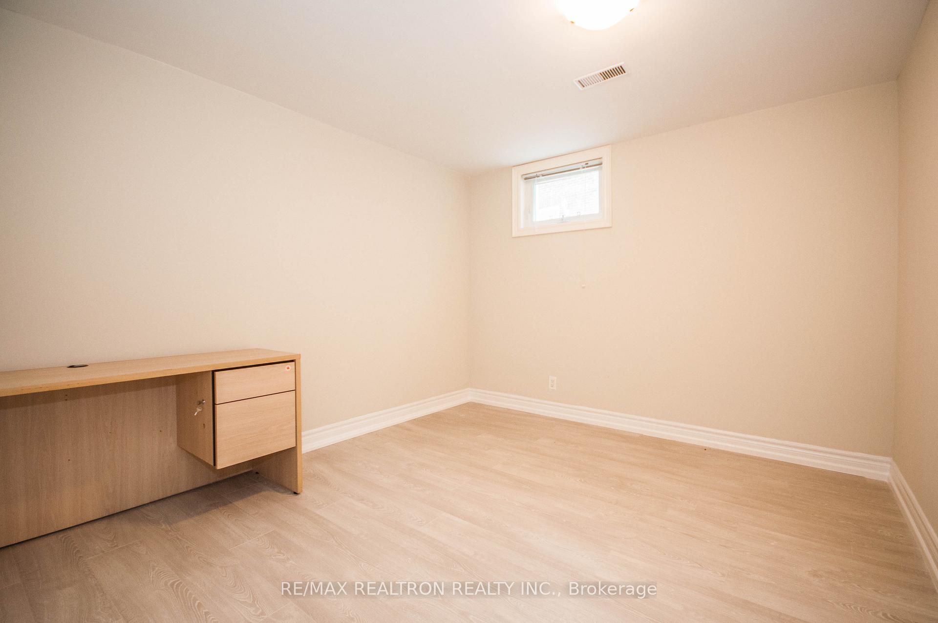 Photo 26 of 85 Lee Avenue, Markham, Milliken Mills East — HOMEH