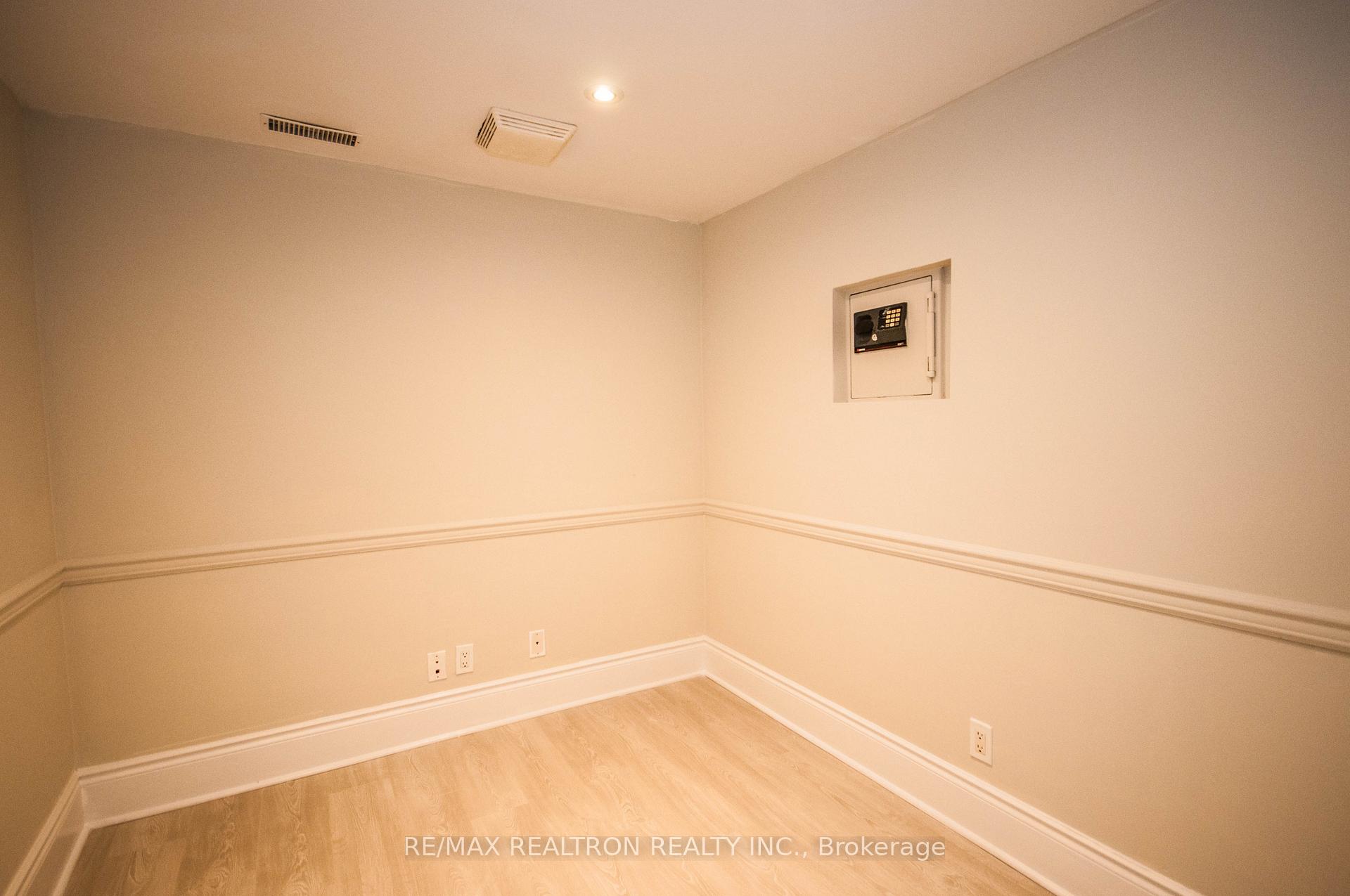 Photo 33 of 85 Lee Avenue, Markham, Milliken Mills East — HOMEH