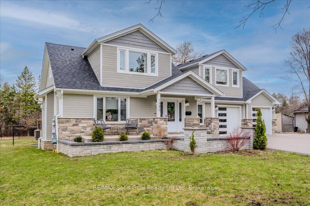 Photo 3 of 1380 Doon Village Road, Kitchener — HOMEH