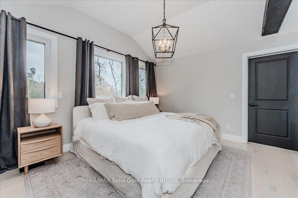 Photo 24 of 1380 Doon Village Road, Kitchener — HOMEH