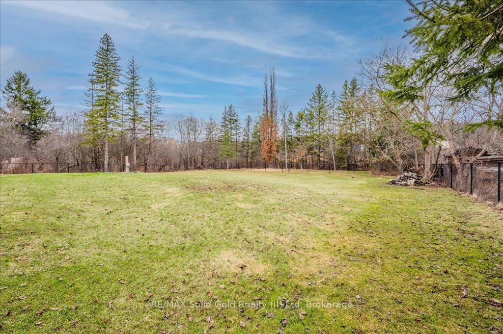 Photo 38 of 1380 Doon Village Road, Kitchener — HOMEH