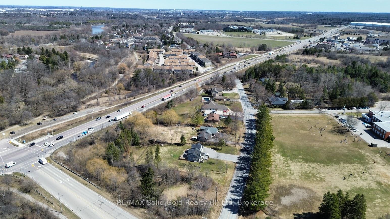 Photo 44 of 1380 Doon Village Road, Kitchener — HOMEH