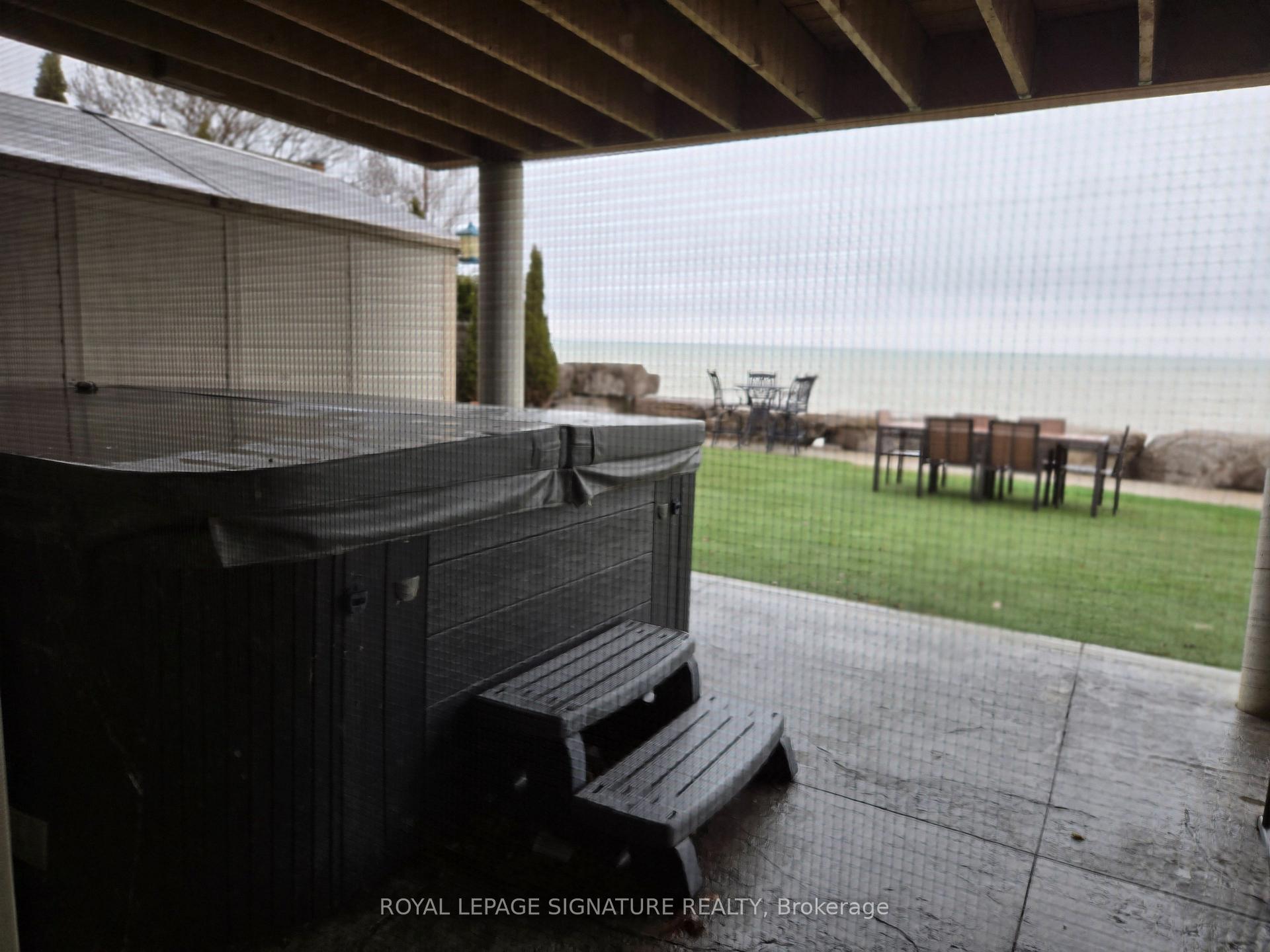 Photo 25 of 38 Seabreeze Crescent, Hamilton, Stoney Creek — HOMEH