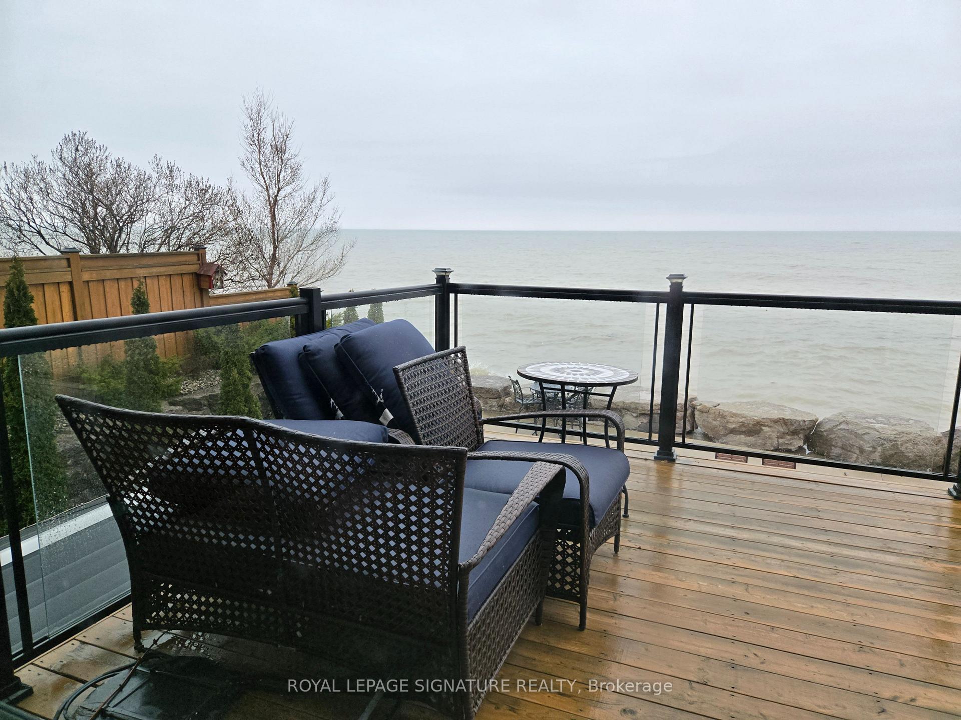 Photo 27 of 38 Seabreeze Crescent, Hamilton, Stoney Creek — HOMEH