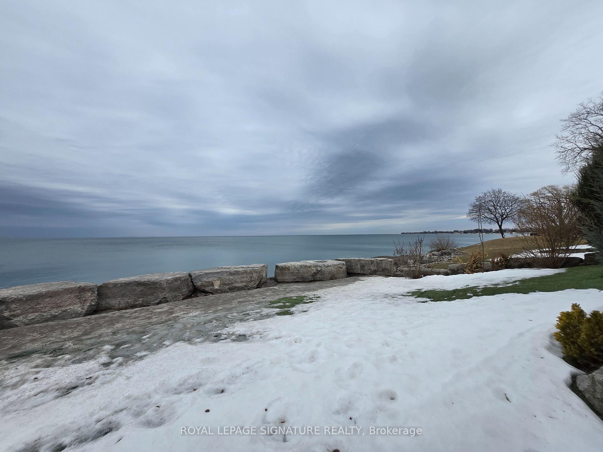 Photo 31 of 38 Seabreeze Crescent, Hamilton, Stoney Creek — HOMEH