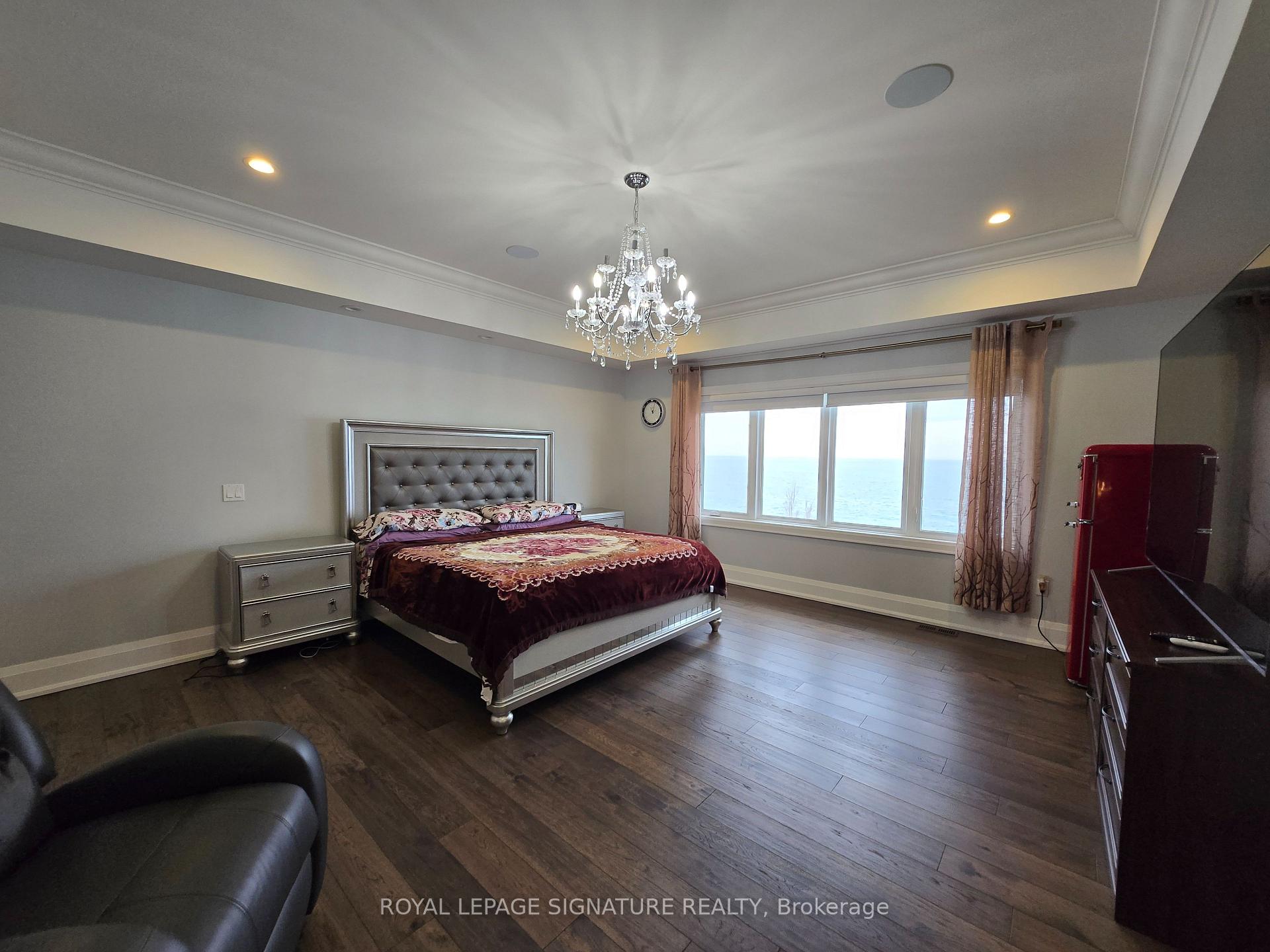 Photo 45 of 38 Seabreeze Crescent, Hamilton, Stoney Creek — HOMEH