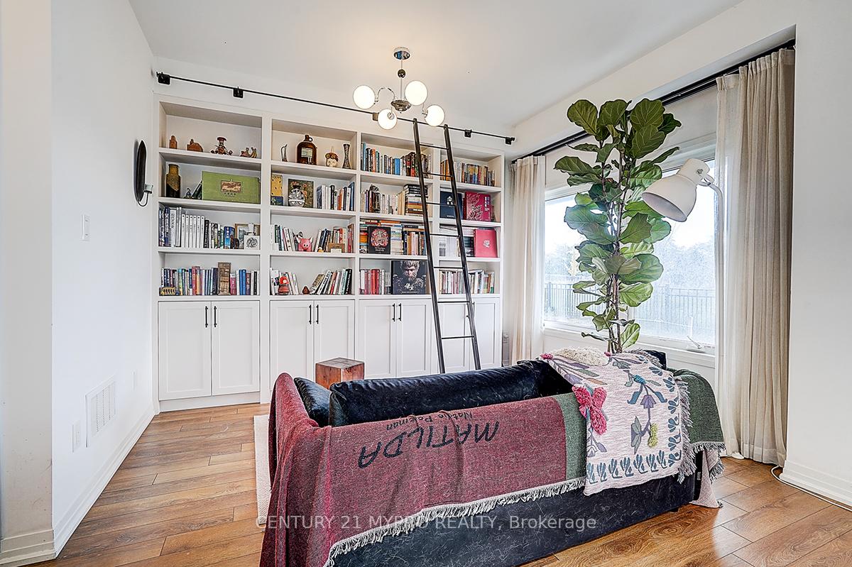 Photo 4 of 35 Alan Francis Lane, Markham, Cachet — HOMEH