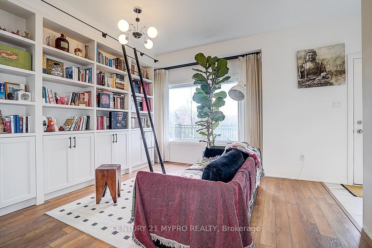 Photo 6 of 35 Alan Francis Lane, Markham, Cachet — HOMEH