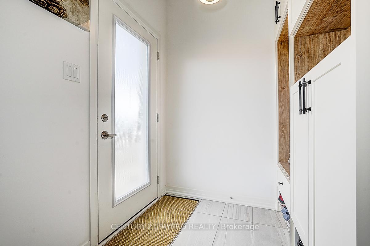 Photo 8 of 35 Alan Francis Lane, Markham, Cachet — HOMEH