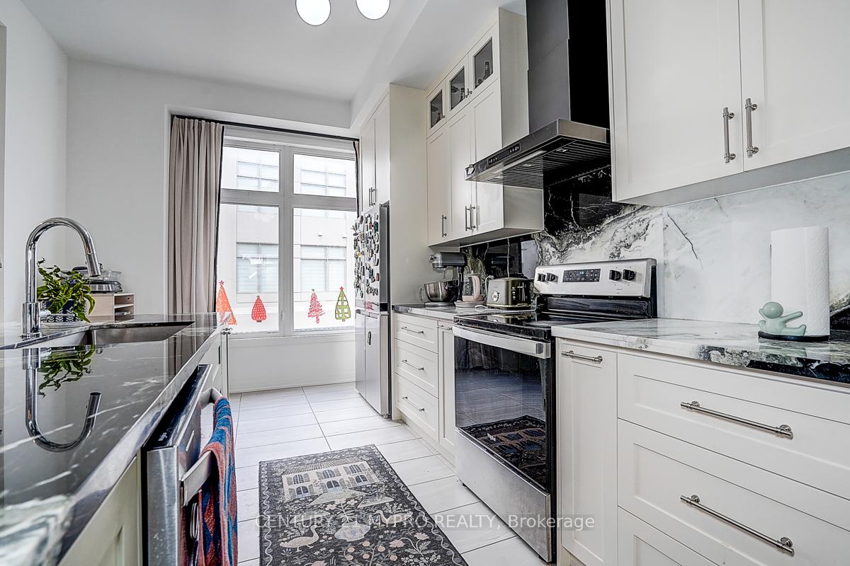 Photo 25 of 35 Alan Francis Lane, Markham, Cachet — HOMEH