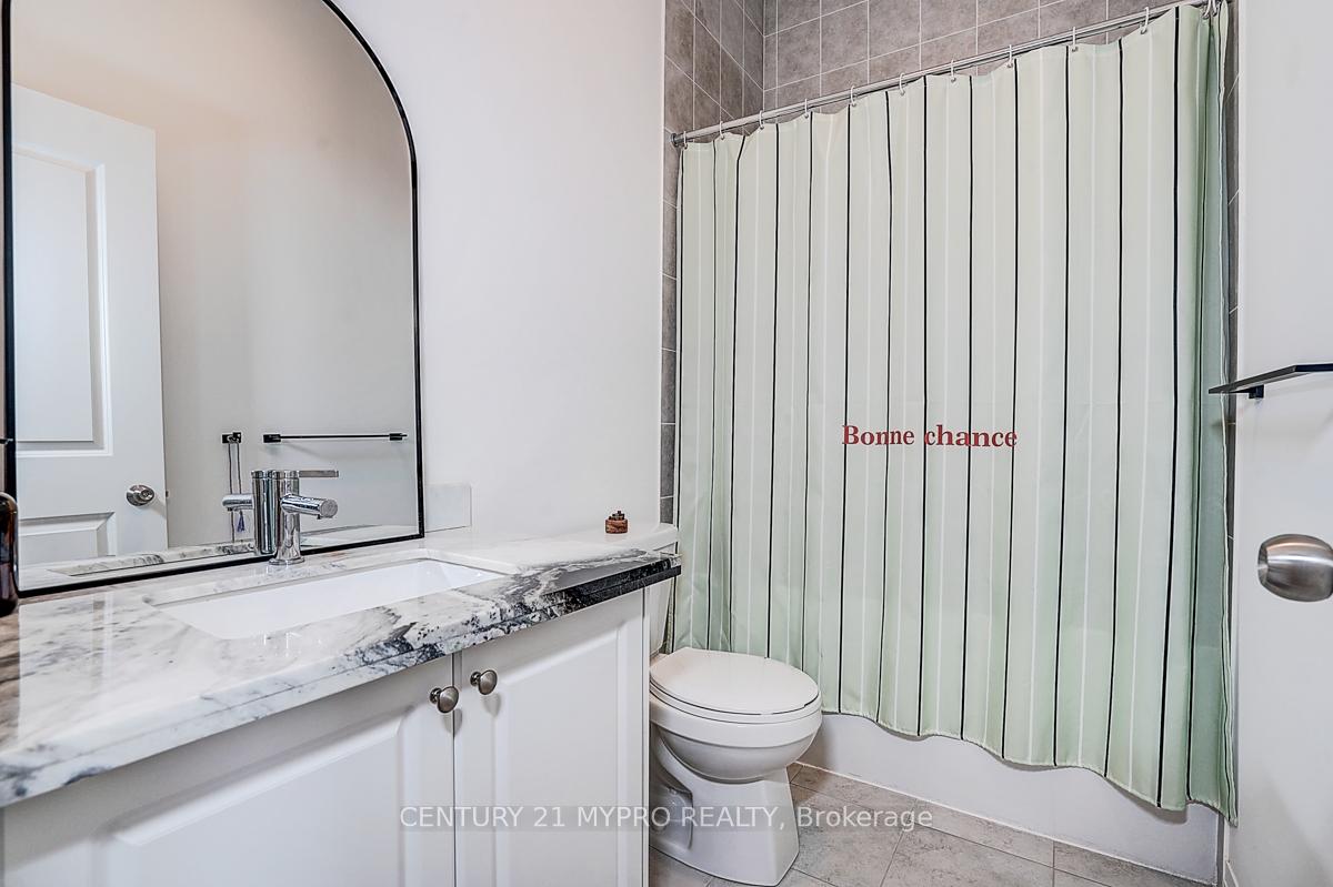 Photo 38 of 35 Alan Francis Lane, Markham, Cachet — HOMEH