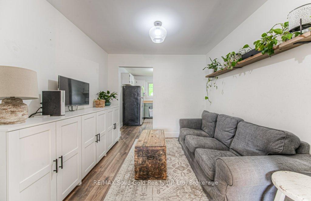 Photo 12 of 48 Timberlane Crescent, Kitchener — HOMEH