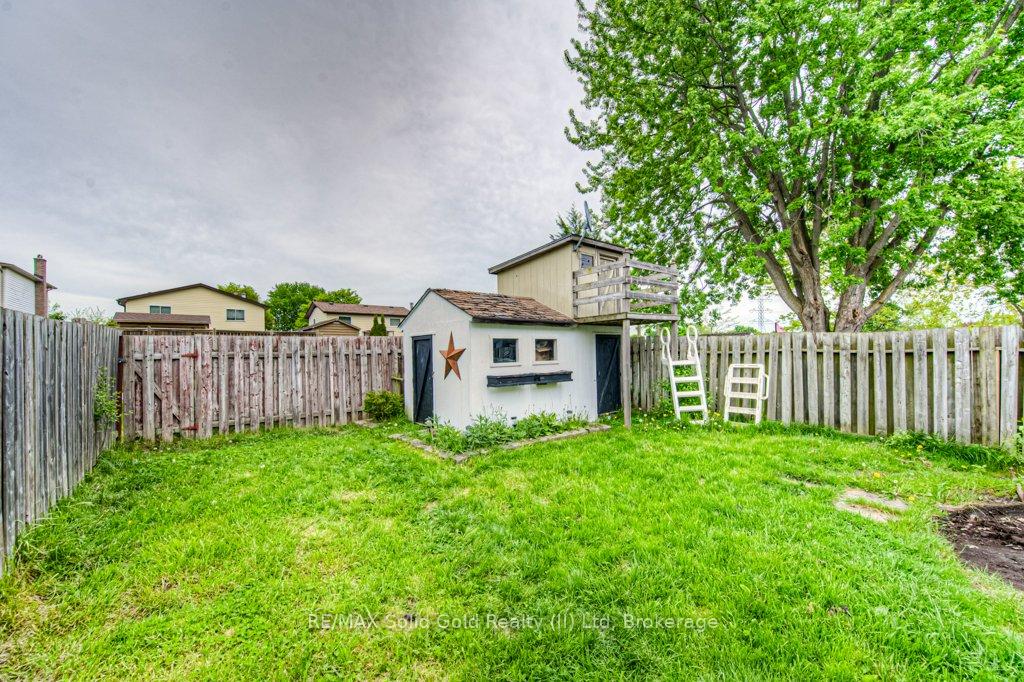 Photo 29 of 48 Timberlane Crescent, Kitchener — HOMEH