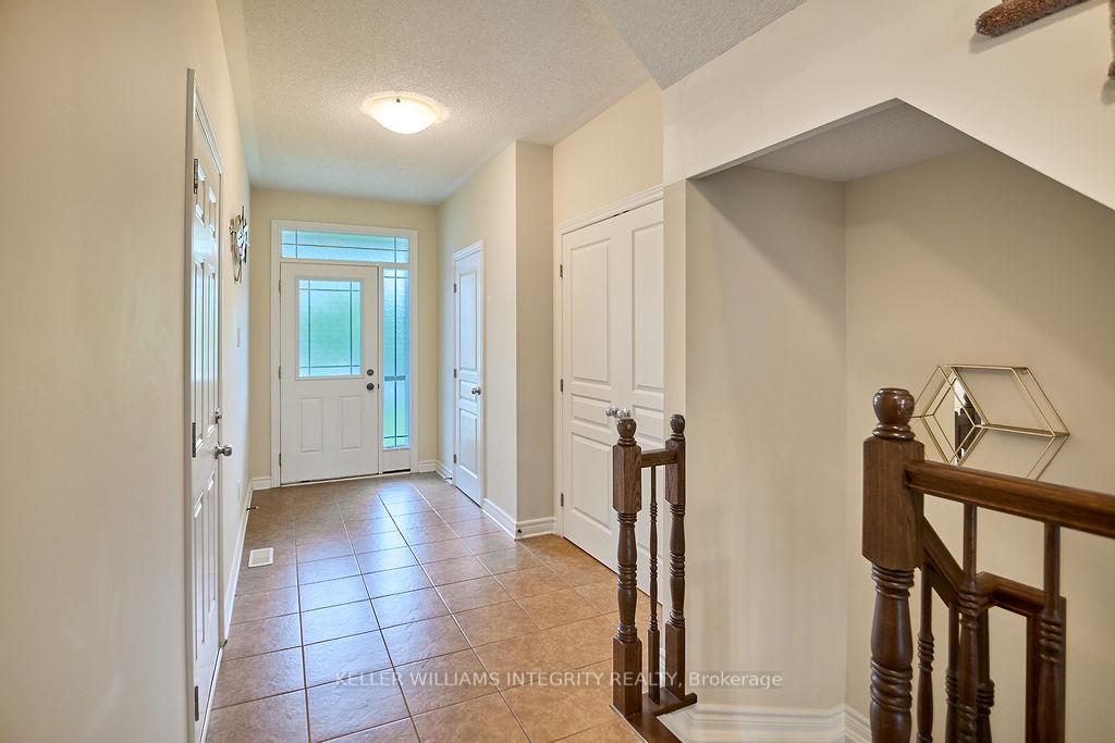 Photo 4 of 405 Barrick Hill Road, Ottawa, Kanata - Emerald Meadows/Trailwest — HOMEH