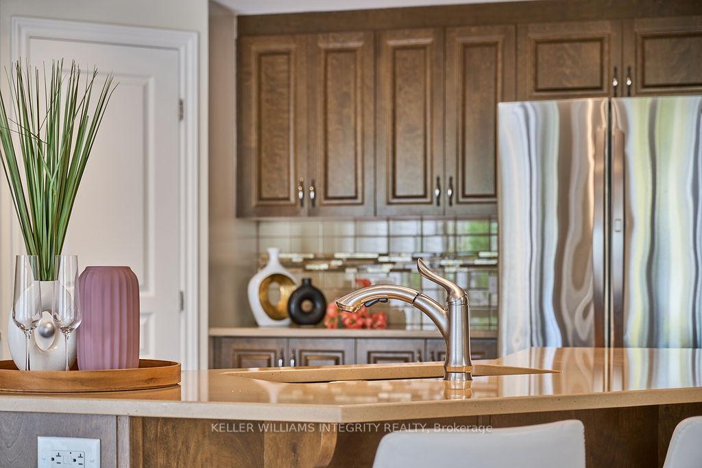 Photo 15 of 405 Barrick Hill Road, Ottawa, Kanata - Emerald Meadows/Trailwest — HOMEH