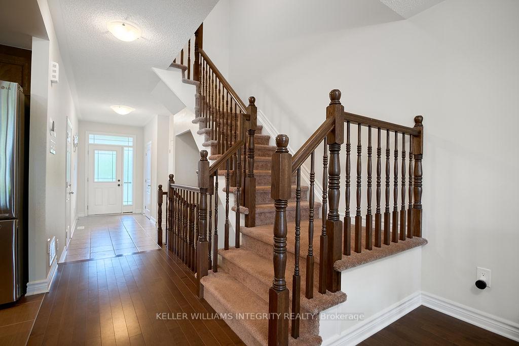 Photo 17 of 405 Barrick Hill Road, Ottawa, Kanata - Emerald Meadows/Trailwest — HOMEH