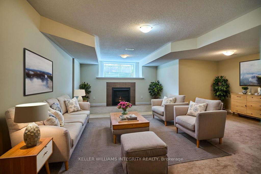 Photo 31 of 405 Barrick Hill Road, Ottawa, Kanata - Emerald Meadows/Trailwest — HOMEH
