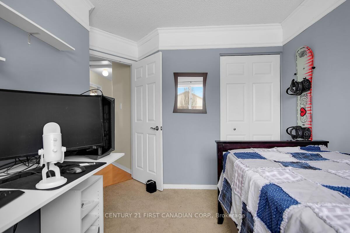 Photo 10 of 30 Aylesford Court, Middlesex Centre, Kilworth — HOMEH