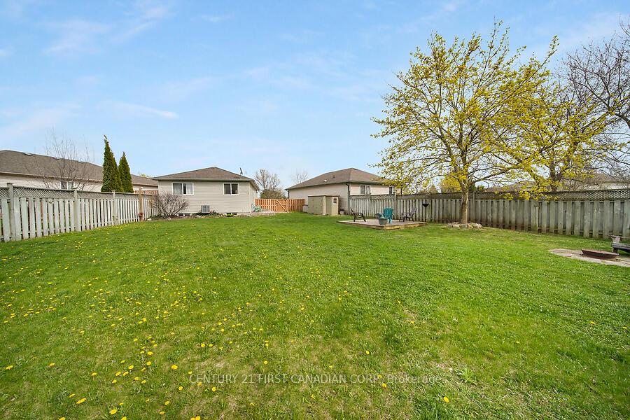 Photo 39 of 30 Aylesford Court, Middlesex Centre, Kilworth — HOMEH