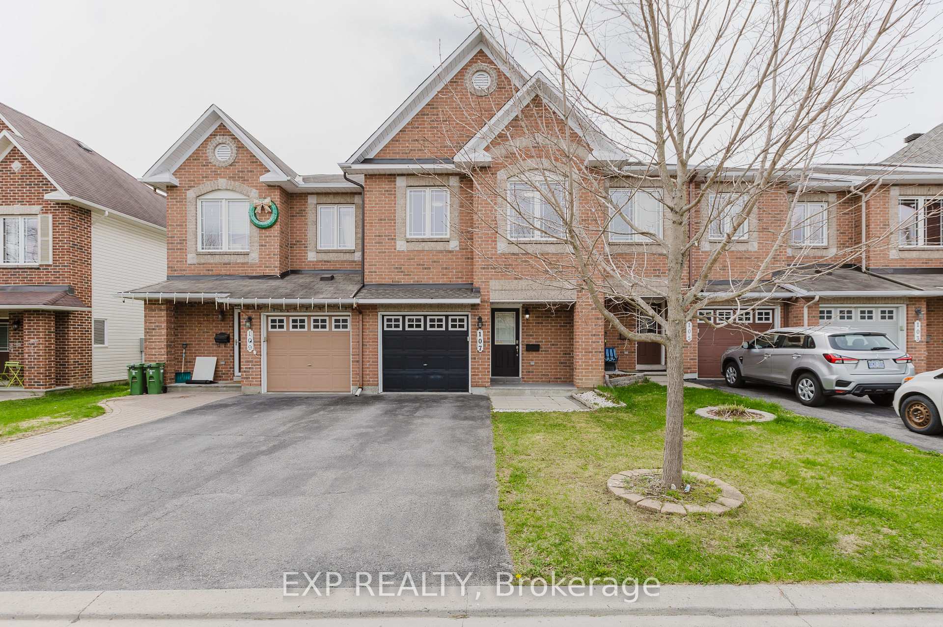 Photo 2 of 107 Woodmill Terrace, Ottawa, Kanata - Morgan's Grant/South March — HOMEH