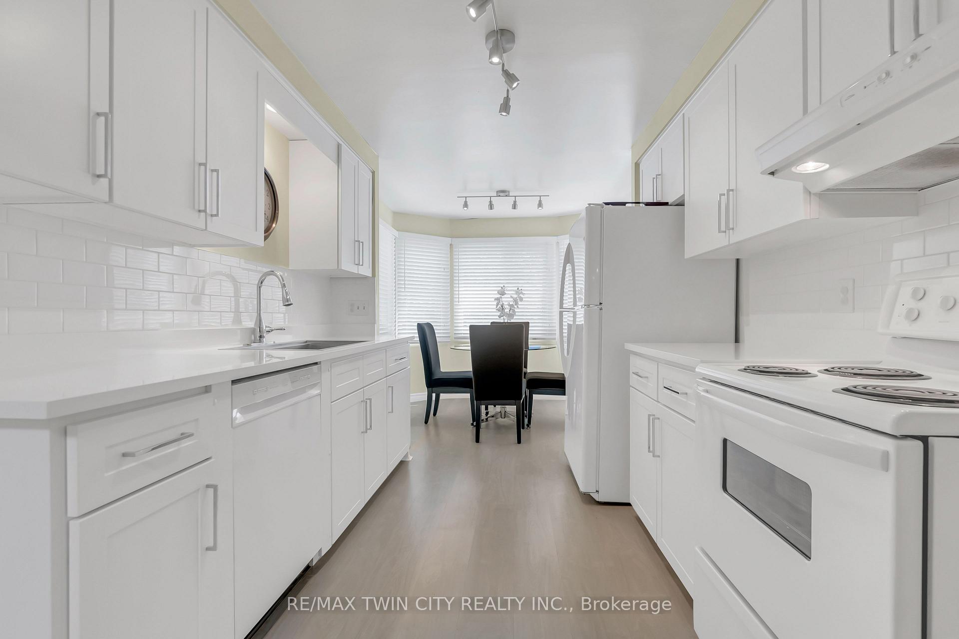 Photo 9 of 137 Oneida Place, Kitchener — HOMEH
