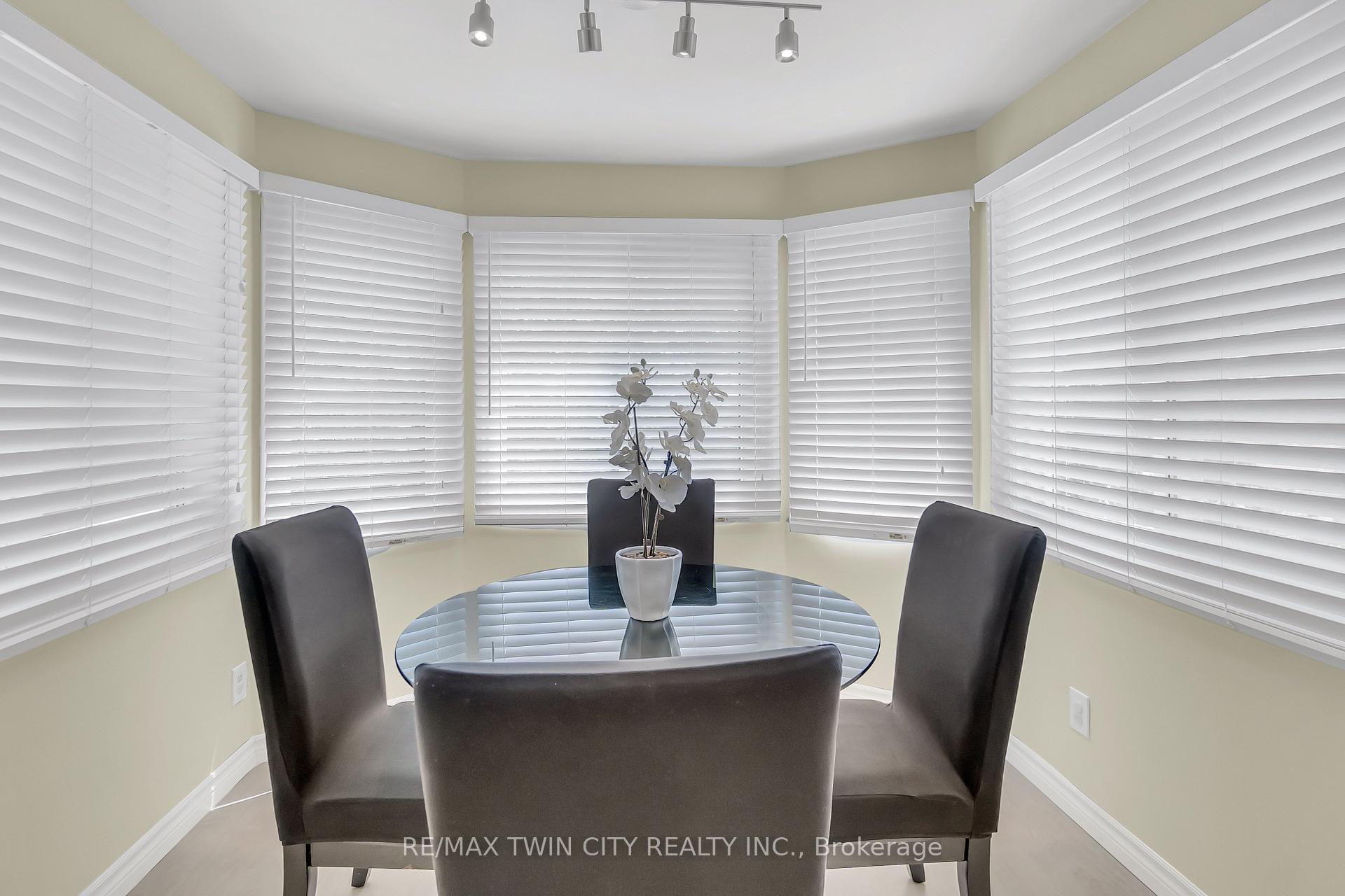Photo 10 of 137 Oneida Place, Kitchener — HOMEH