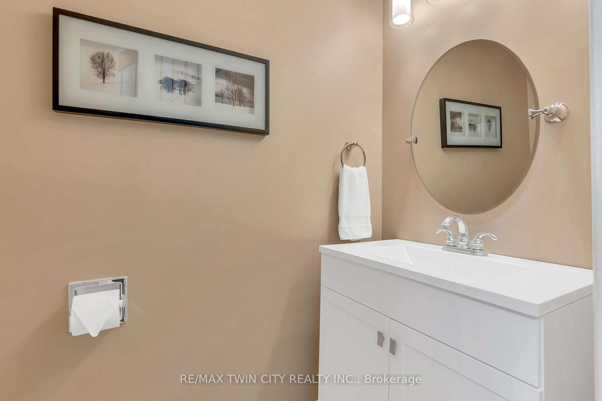 Photo 12 of 137 Oneida Place, Kitchener — HOMEH