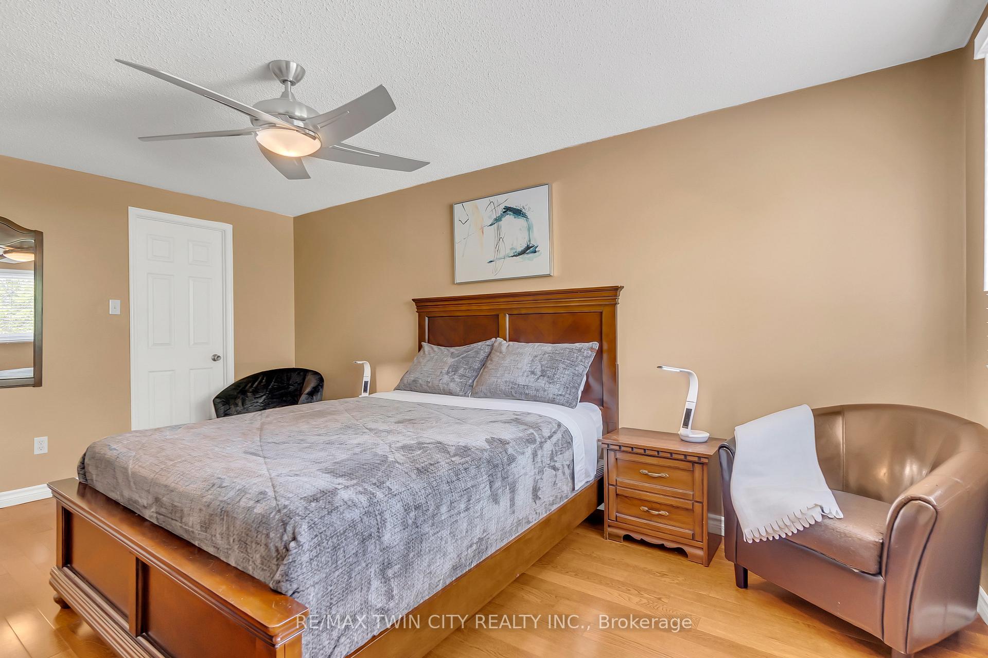 Photo 19 of 137 Oneida Place, Kitchener — HOMEH