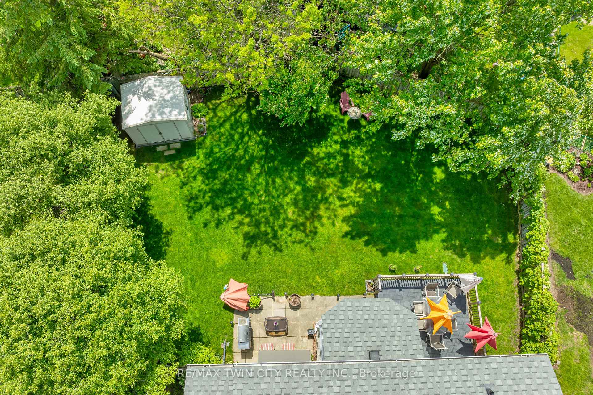 Photo 37 of 137 Oneida Place, Kitchener — HOMEH