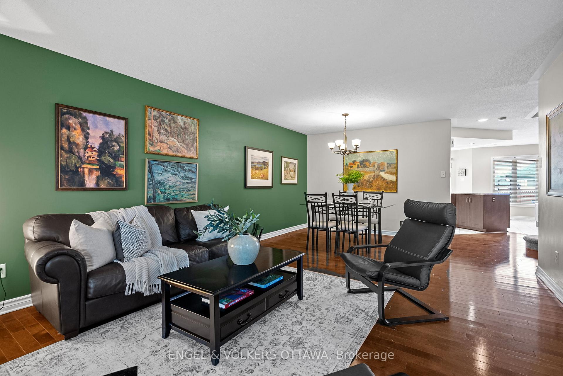 Photo 5 of 15 Haslemere Avenue, Ottawa, Kanata - Morgan's Grant/South March — HOMEH