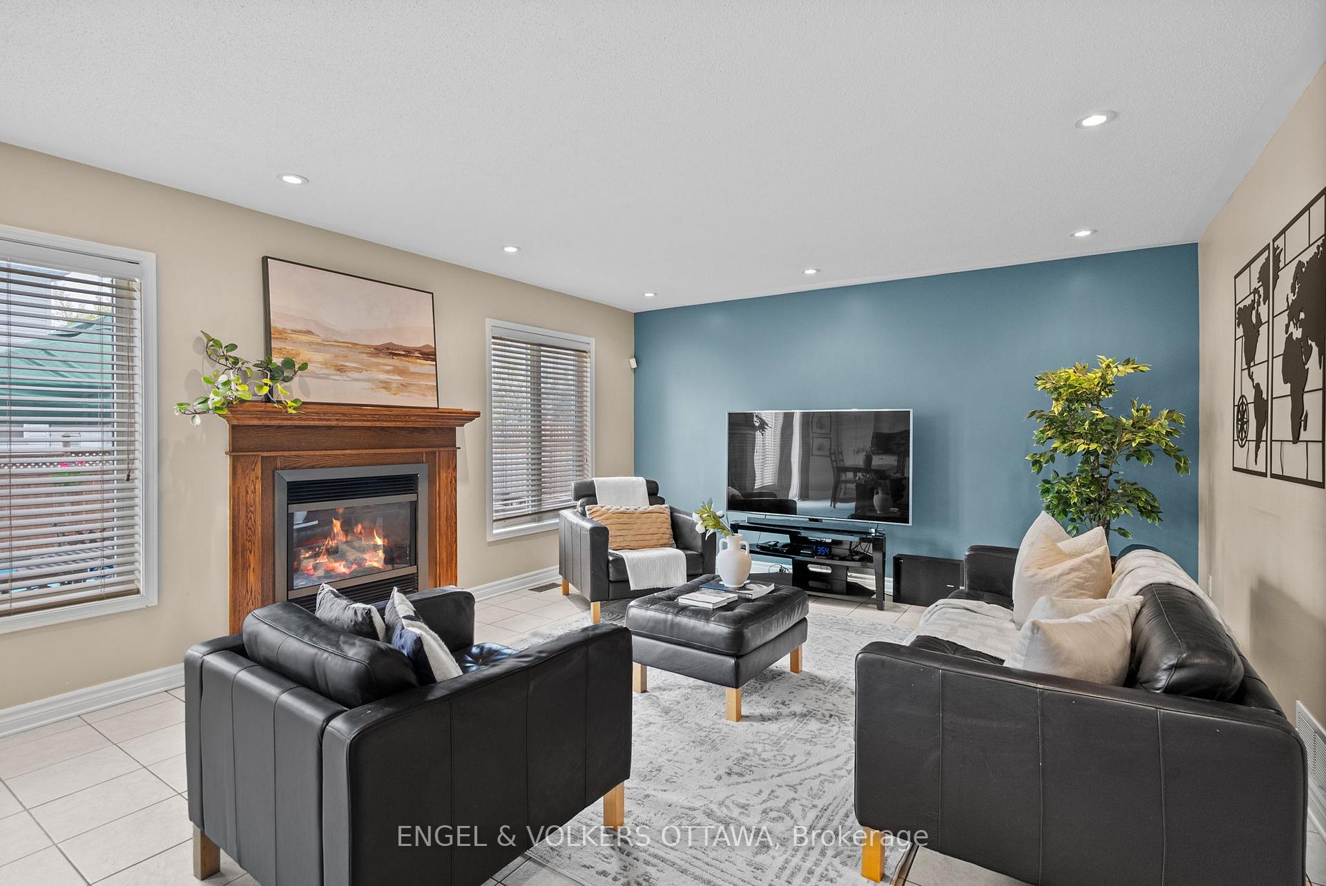 Photo 13 of 15 Haslemere Avenue, Ottawa, Kanata - Morgan's Grant/South March — HOMEH