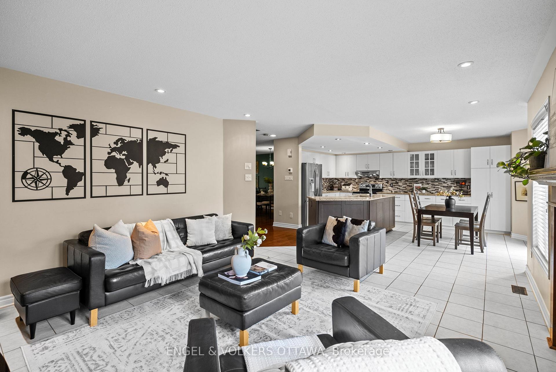 Photo 14 of 15 Haslemere Avenue, Ottawa, Kanata - Morgan's Grant/South March — HOMEH